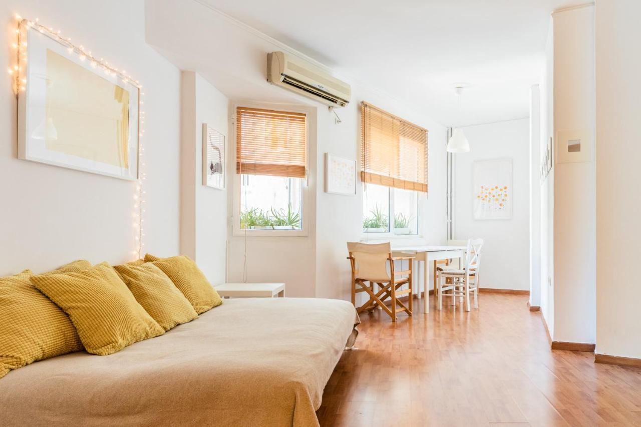 Apartamento Beautiful Studio - Heart Of Atenas Exterior foto